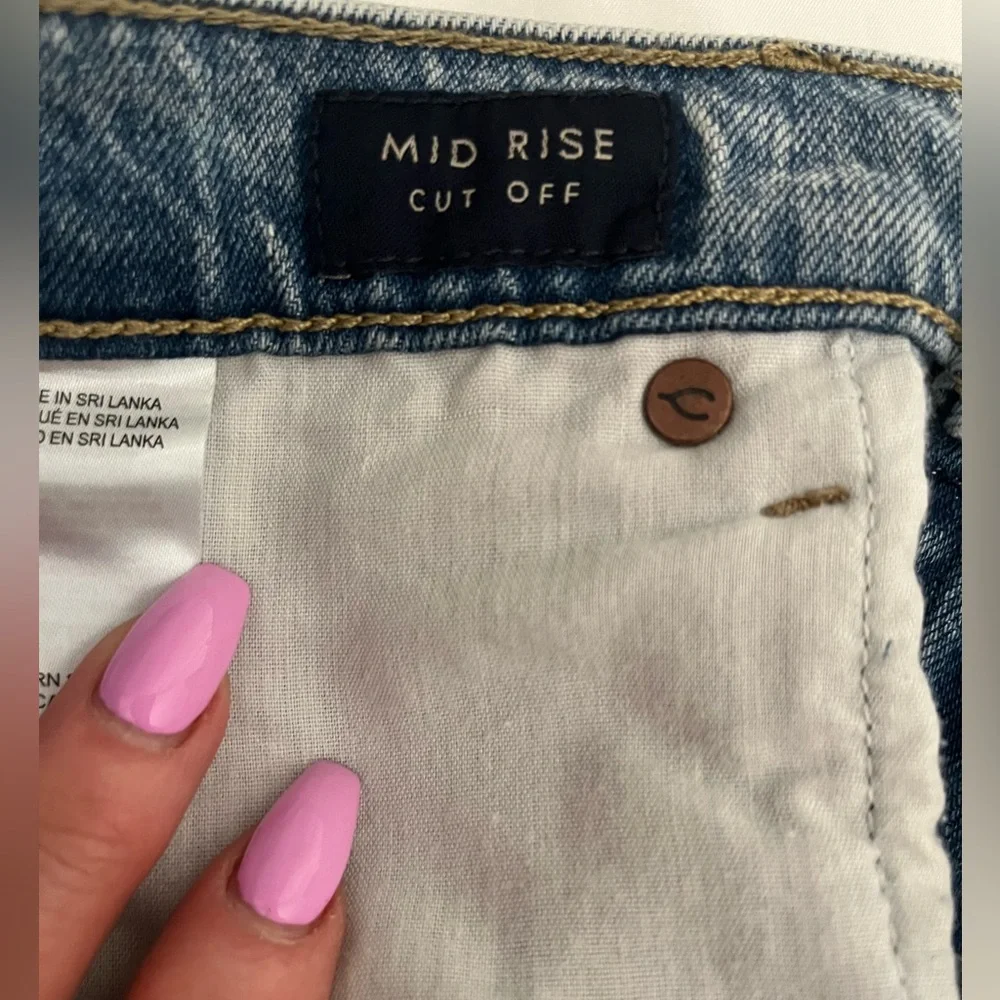 Lucky Brand Mid Rise Cut Off Shorts - Picture 8 of 8